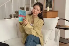 马丁靴 ＋ 牛仔裤，再不穿就落伍了图片