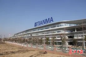 武汉优良服务坚定扩大投资决心，天马G6二期这条世界级生产线年内全面投产图片