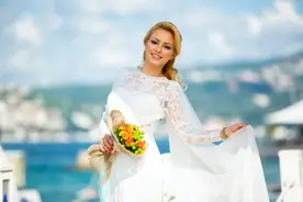 相处时有这三种现象，可以确定男人是在计划着离开你，挽留不了图片