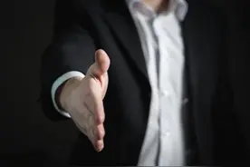 不能胜任工作被解雇后，会有经济补偿金吗？图片