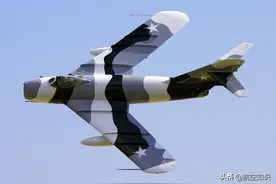 航空词汇知多少——倾角图片