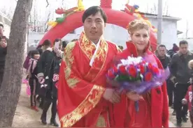 28岁乌克兰美女，嫁40岁河南外卖大叔，很喜欢中国的农村生活图片