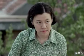 她是今年夏天最红的女演员，痴恋大17岁导演却惨遭抛弃，因长相不佳演27年配角，凭“国民好姑姑”江德华逆袭图片