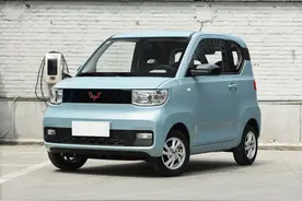 路上已见到多辆宏光MINI EV，城市代步足够，售价不到3万图片