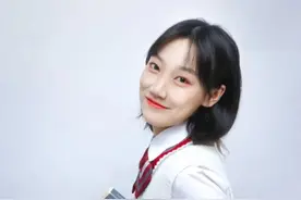 奖学金拿到手软，保研985名校，江苏这个学霸小姐姐颜值还超高！图片
