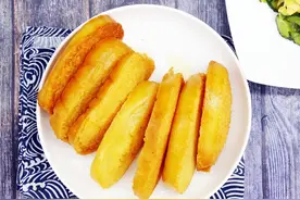 炸馒头片，直接炸还是裹蛋液？大厨教您一招，外酥里软，不吸油图片