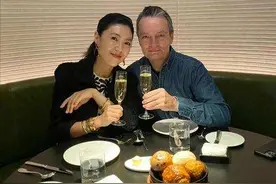 苏芒结婚28年仍靓丽，把法国老公熬出白头发，与混血女儿如姐妹图片