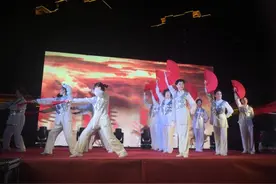 盐湖安邑办外滩首府社区 举办文艺晚会 营造创建氛围图片
