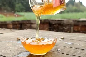 蜂蜜怎么吃最健康？蜂蜜的最佳食用方法？图片