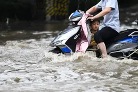 暴雨牵动人心：发生淹溺时如何自救和施救？图片