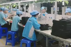 深圳打工者：自从离开工厂做了服务员，感觉身体招架不住图片