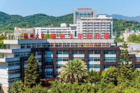 大学退学率不断高涨！父母：还敢混文凭吗？你无所谓我担心图片