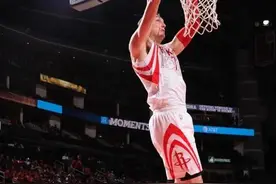 火箭当年选中的天赋新秀，24岁就离开NBA，如今又重返NBA图片