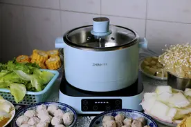 干湿分离，食材不浪费，吃火锅也要讲究之臻米升降电火锅轻体验图片
