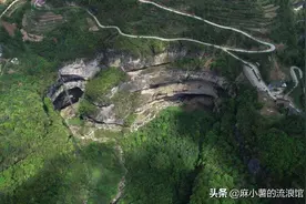 世界最美天坑藏于陕西，上下三层有瀑布地下河，游客称像来到仙境图片