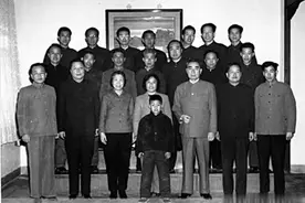 周恩来在黄埔军校第三期开学典礼上的讲话图片