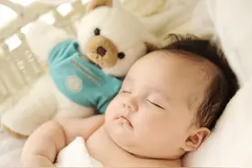 为何有“孩子百天内不出门”一说？看似没道理，其实是老人的心思图片