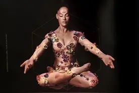 神奇的头发可承受一个人的重量，真正的发吊空中艺术，你见过吗？图片