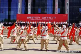 横山腰鼓队带着荣誉回来了 横山区用两支秧歌队迎接他们图片