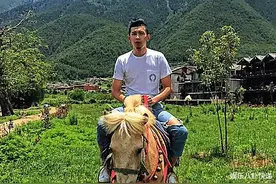 还记得被“封杀”的天佑吗？29岁近况曝光后，引“无数人”羡慕图片