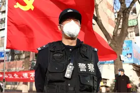 父亲战疫 19个瞬间治愈女儿“公主病”图片