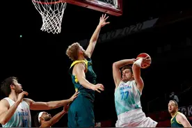 奥运男篮-米尔斯42分东契奇22+8+7 澳大利亚擒斯洛文尼亚获铜牌图片