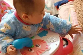 孩子发烧时怎么测体温？水银温度计太危险，建议用耳温计简单安全图片