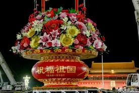【法治热点早知道】女子深夜报警，称发现一男子尾随一女孩并听见喊“救命”？民警到场盘查，真相原来如此！图片