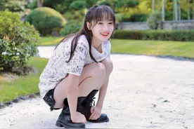 袁冰妍的“憨厚”长相为什么讨喜？看看她都做过什么，才突然蹿红图片