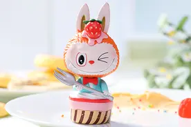 奥利奥都开始出粉色的了，你们确定不进来看看这么甜的LABUBU吗？图片