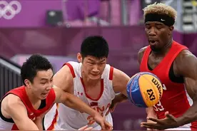 中国三人男篮输日本被淘汰，网友吐槽选人有问题，全明星后卫背锅图片