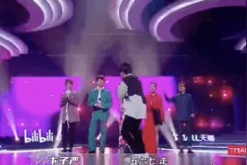 《我的音乐你听吗》：许嵩和薛之谦被邀请跳舞图片
