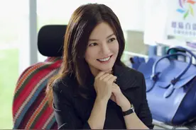 又一部必追的剧，赵薇将拍《玫瑰之战》，和黄晓明演绎职场黄昏恋图片