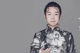 李玉刚走红之后便抛妻弃子，二婚成外国高官女婿，被称当世陈世美图片