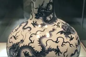 带火移星陆，升云出鼎湖——清雍正年款青花龙纹天球瓶图片