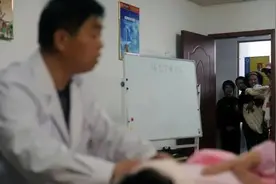 男性催乳师走红，90后宝妈大胆尝试，过后感觉“很吃亏”图片