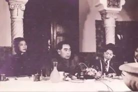 龚澎：彭德怀秘书，毛泽东翻译，乔冠华与她携手"外交双飞燕"图片