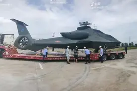 中国版科曼奇？神秘直升机模型现身，隐身设计图片