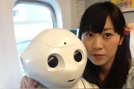 日本女博士和机器人谈恋爱，已同居7年！她让我明白何为“真爱”图片