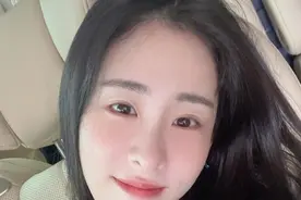31岁张碧晨低调做核酸，张大嘴怕得闭眼，不受央视砍镜头谣言影响图片