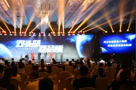 双头部，荔品质！江苏卫视以“穿屏融合风”开启2022内容版图图片