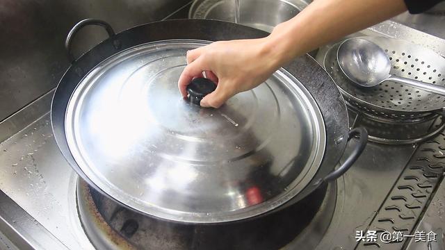 花胶鲫鱼汤的做法 2026年花胶鲫鱼汤的做法大全