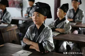 老人常说“暴风骤雨，不进寡妇门”，特别是农村男人，为什么呢？图片