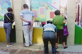 宝贝在幼儿园穿得再好，家里条件究竟如何，老师也能略知一二图片