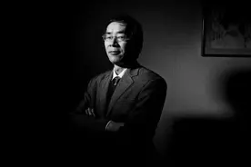 邓晓芒 | 人生是迷人的、美的、难以隐忍的艺术图片