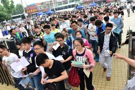 八省联考预测线出炉，湖南“遥遥领先”，最低374就可以上本科图片