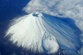 日本深夜地震，富士山积累巨量岩浆，一旦爆发后果不堪设想图片