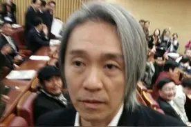 起底周星驰为何孤独半生：曾骂罗慧娟是神经病，母亲对他影响极深图片