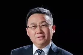 华西医院院长李为民｜华西人心中的两个家：小家与国家图片