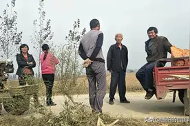 乡村人物纪实：“更年期”的三舅图片
